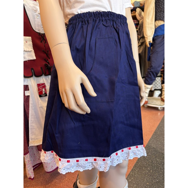 Pack traje vasco básico de niña con falda mahón y gerriko rojo