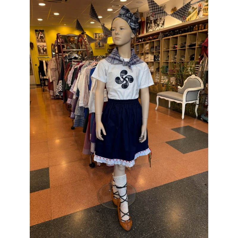 Pack básico de traje vasco de niña con pañuelo azul y falda mahón