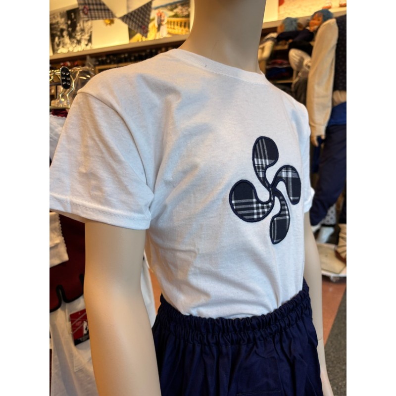 Pack básico de traje vasco de niña con pañuelo azul y falda mahón