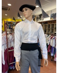 Oinarrizko alkandora zuria, gizonentzako euskal jantzirako