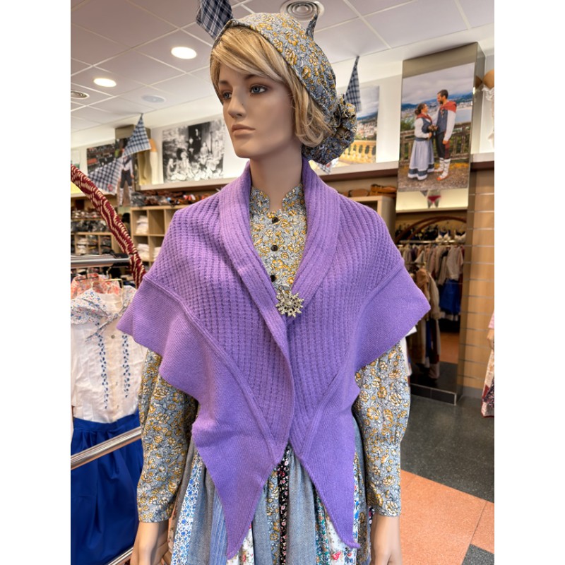 Euskal tokila, lila koloreko moko itxurakoa