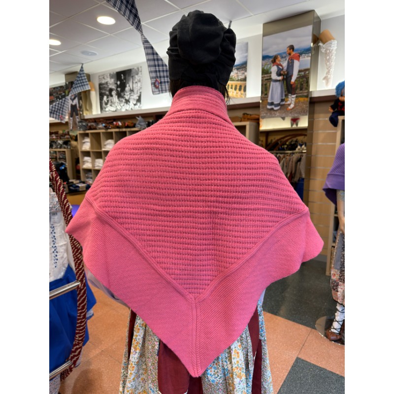 Euskal tokila arrosa, moko formakoa, jantzi tradizionaletarako