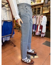 Pantalón vasco gris de calidad superior con botones tradicionales