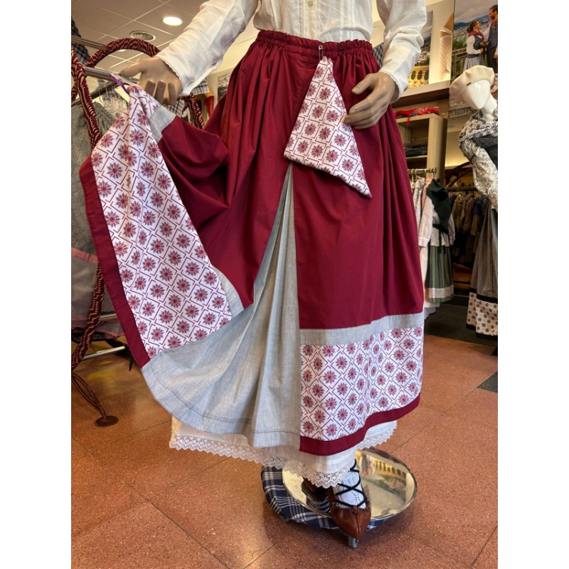 Traje vasco mujer granate completo con corpiño, falda, toquilla y pañuelo