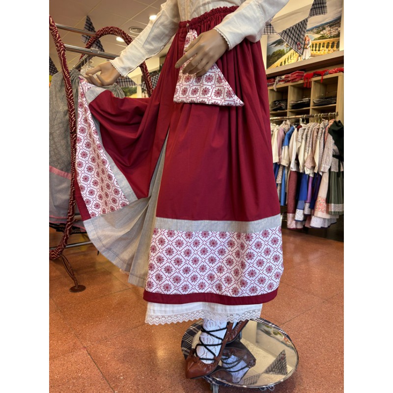 Traje vasco mujer granate completo con corpiño, falda, toquilla y pañuelo