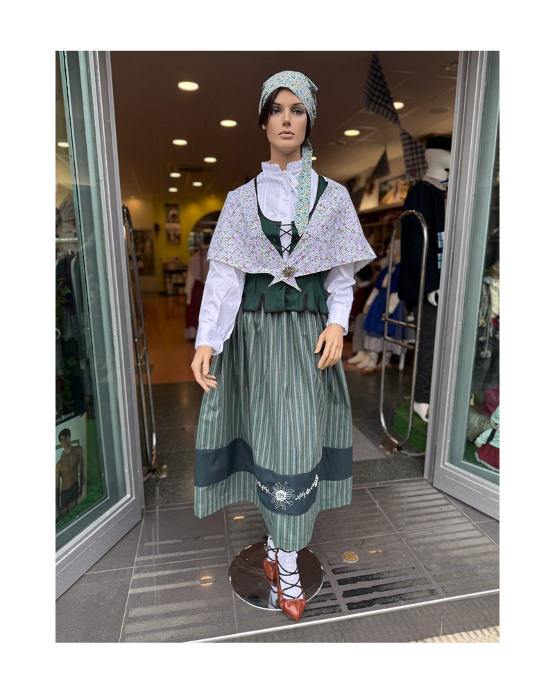 Traje vasco completo verde con corpiño de ondas y falda tradicional