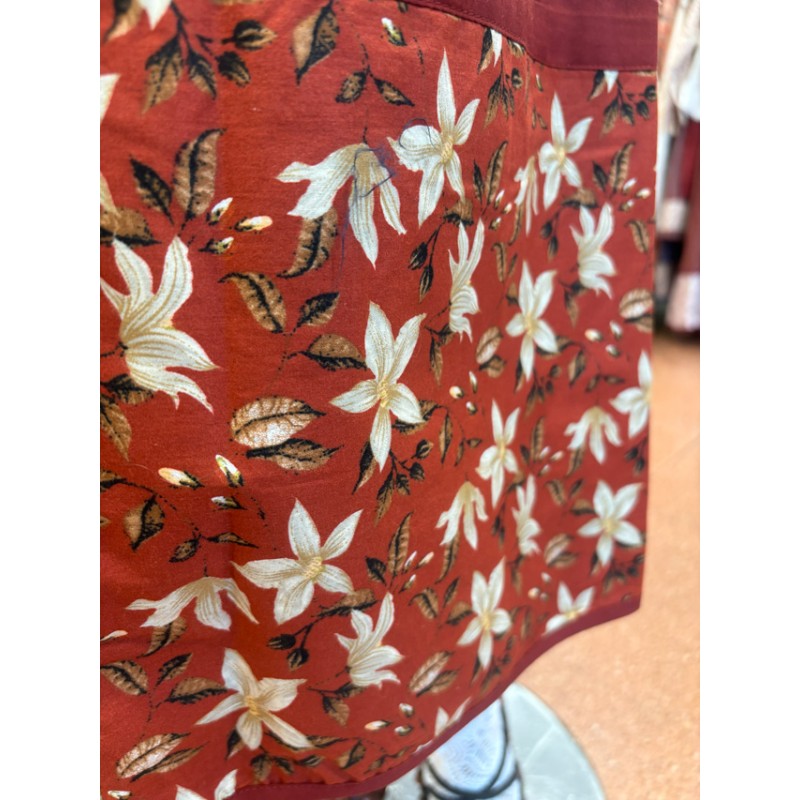 Traje vasco mujer con falda tradicional, delantal y pañuelo incluido