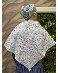 Pañuelo vasco floreado azul para traje tradicional vasco