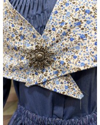 Pañuelo vasco floreado azul para traje tradicional vasco