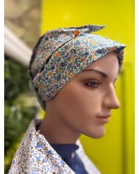 Pañuelo vasco floreado para la cabeza en tonos azules verdes y amarillos