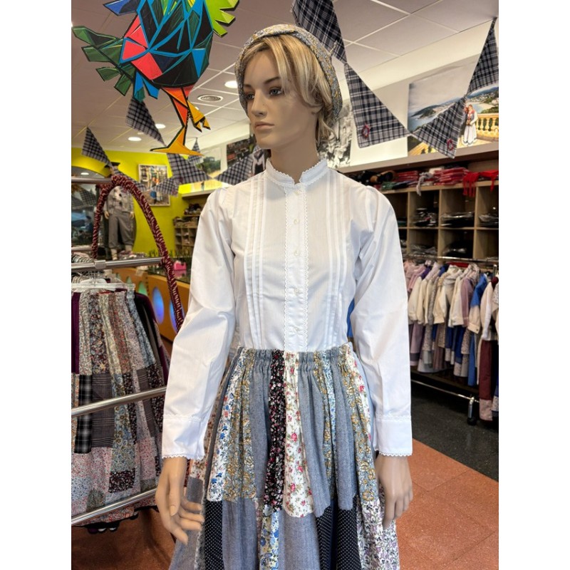 Traje vasco de mujer con falda tradicional poxpolina roja
