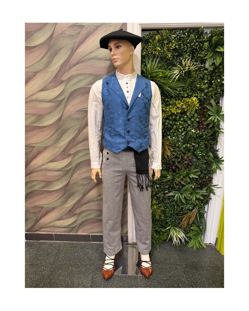 Traje vasco hombre con chaleco azul y gerriko negro