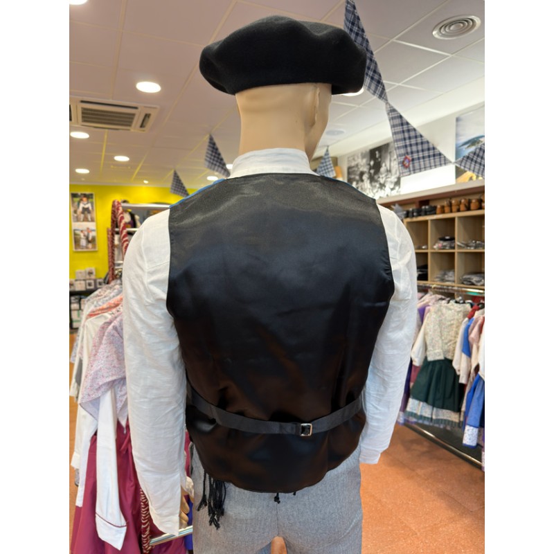 Traje vasco hombre con chaleco azul y gerriko negro
