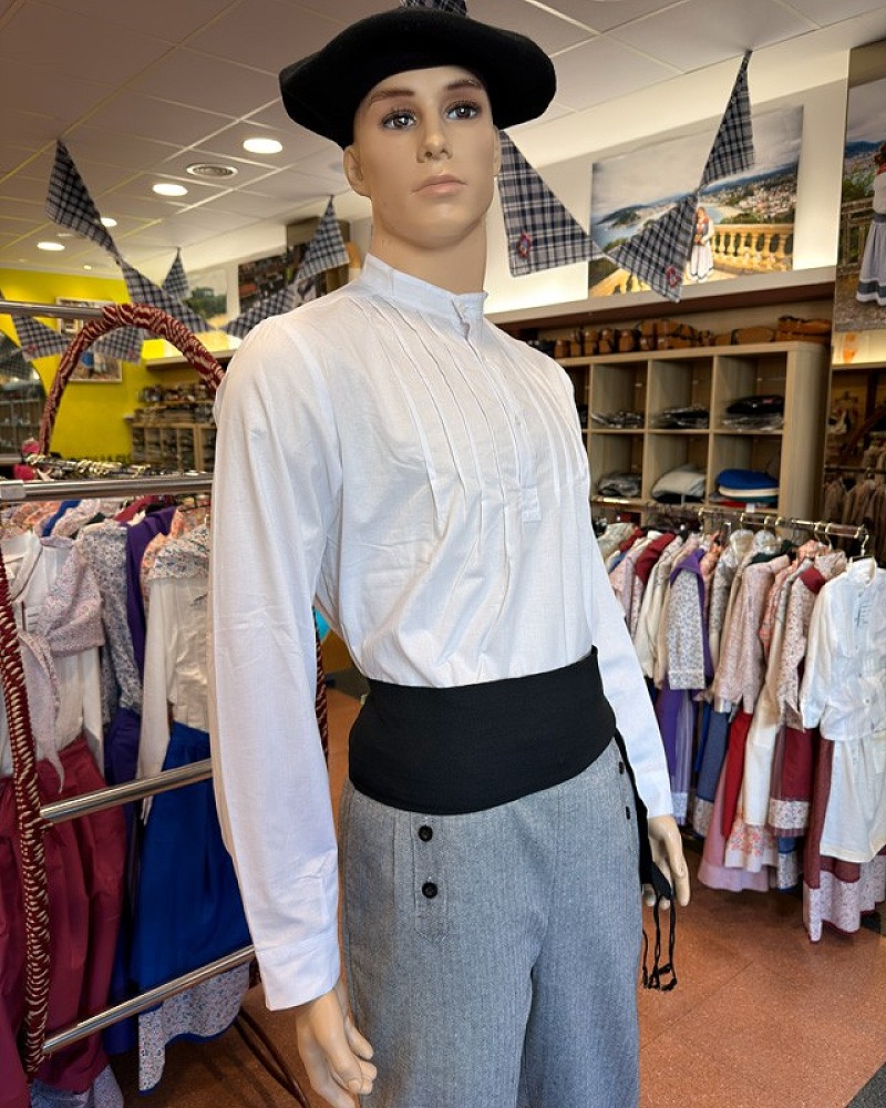 Traje vasco hombre con camisa de lorzas tradicional - traje de baserritarra típico regional vasco