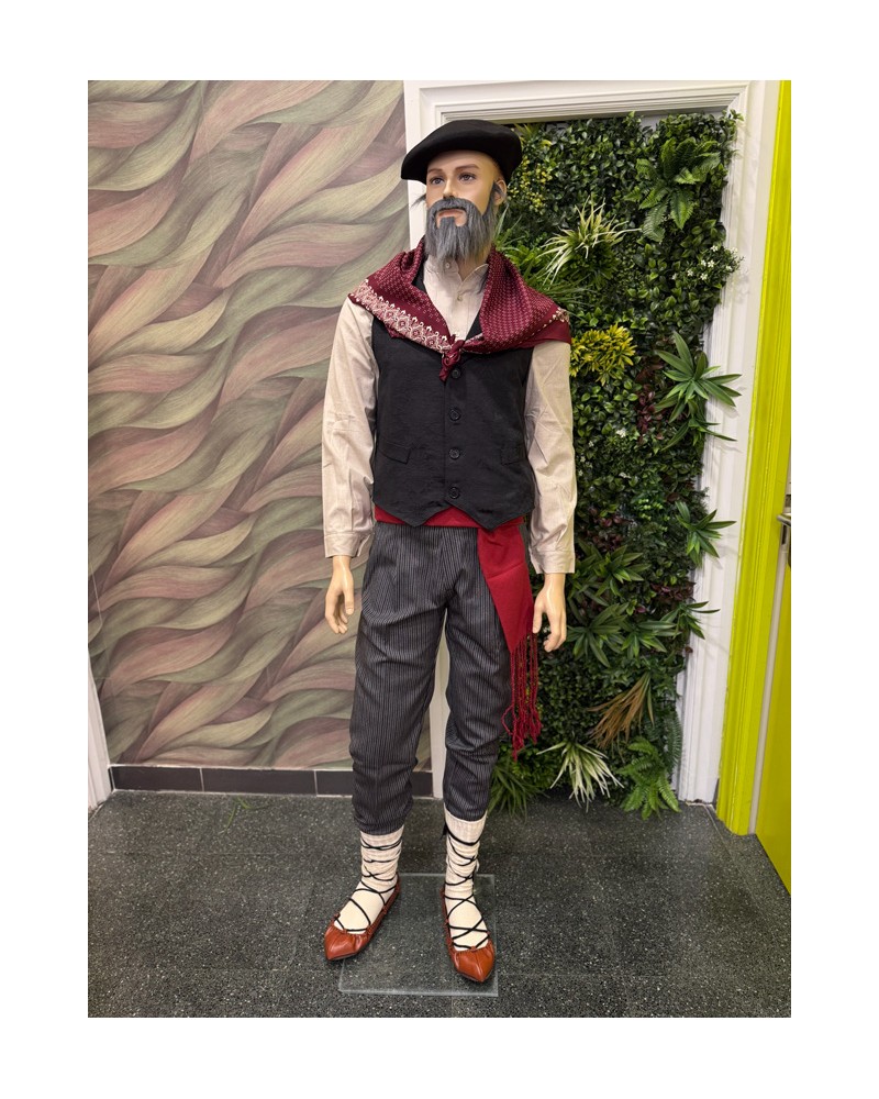 Traje Vasco Hombre con Chaleco Negro y Pañuelo