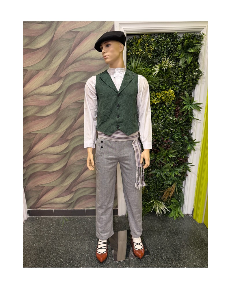 Traje Vasco Hombre Elegante con Chaleco Verde