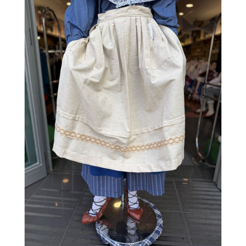 Delantal vasco tostado tradicional con encaje ropa vasca mujer