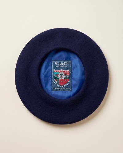 Txapela Elósegui azul...