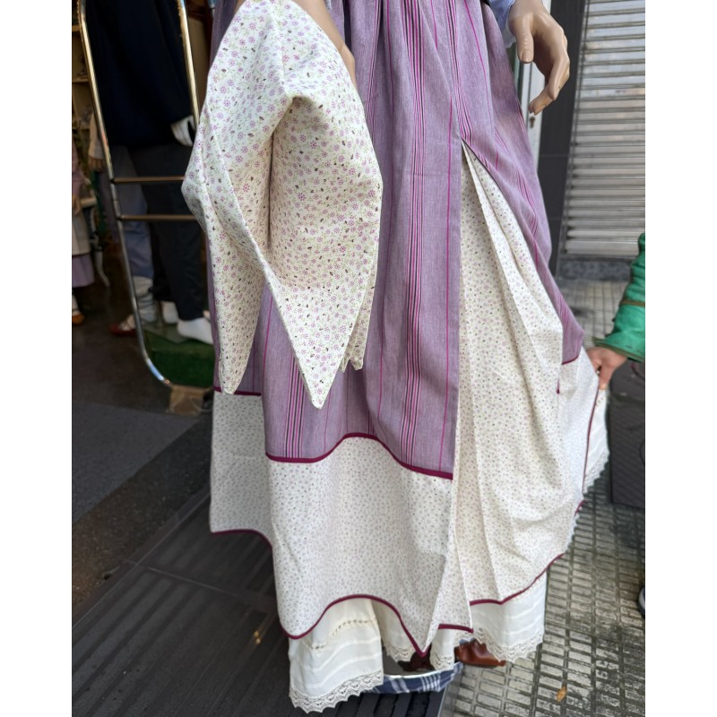 Falda Vasca Rosa Floral con Pañuelo Euskal Jantzia