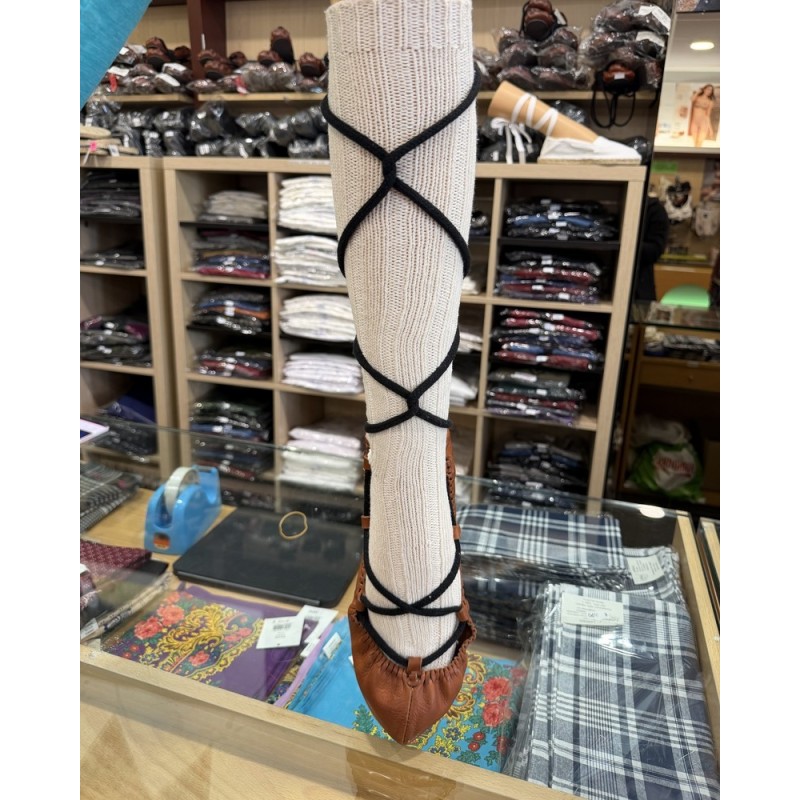 Abarcas vascas de cuero de becerro hechas a mano, hombre y mujer - albarcas de piel y abarkas para traje vasco tradicional H281