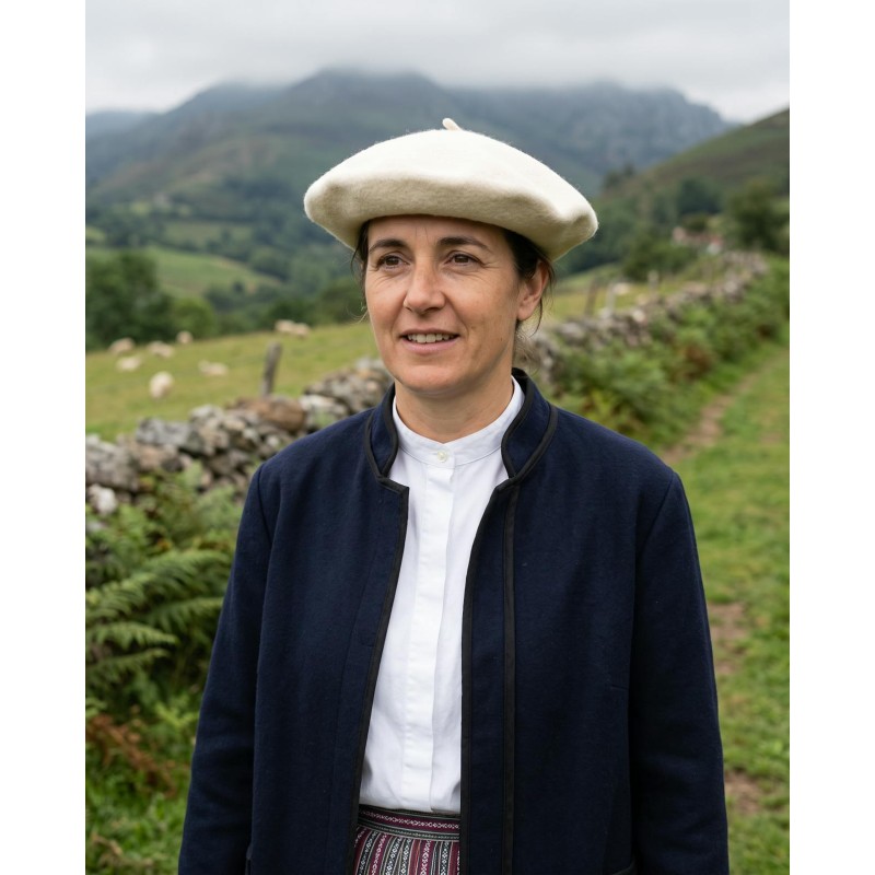 Boina cruda mujer Elosegui de lana estilo vasco