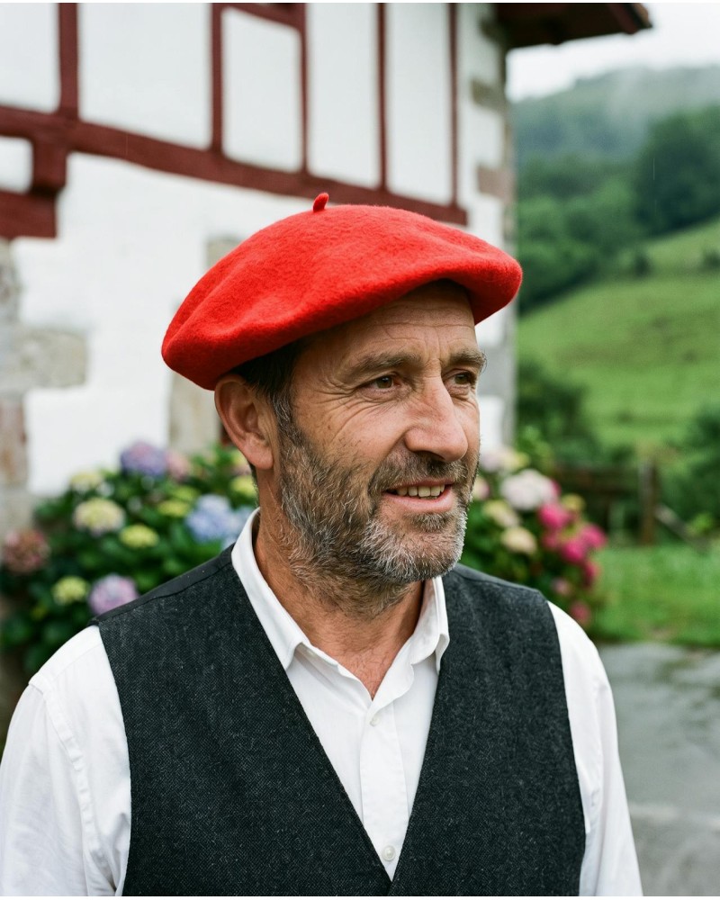 Boina roja H244