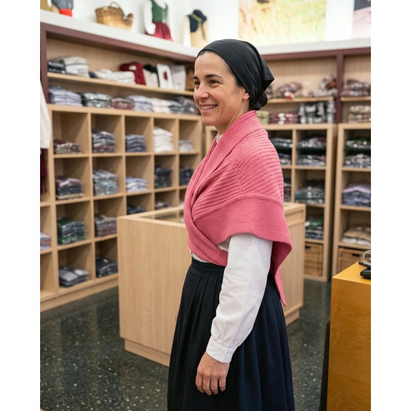 Toquilla vasca rosa en forma de pico para traje tradicional