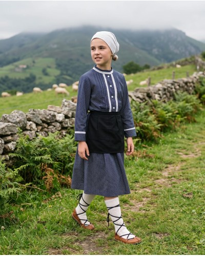 Traje  de caserita vasca A13
