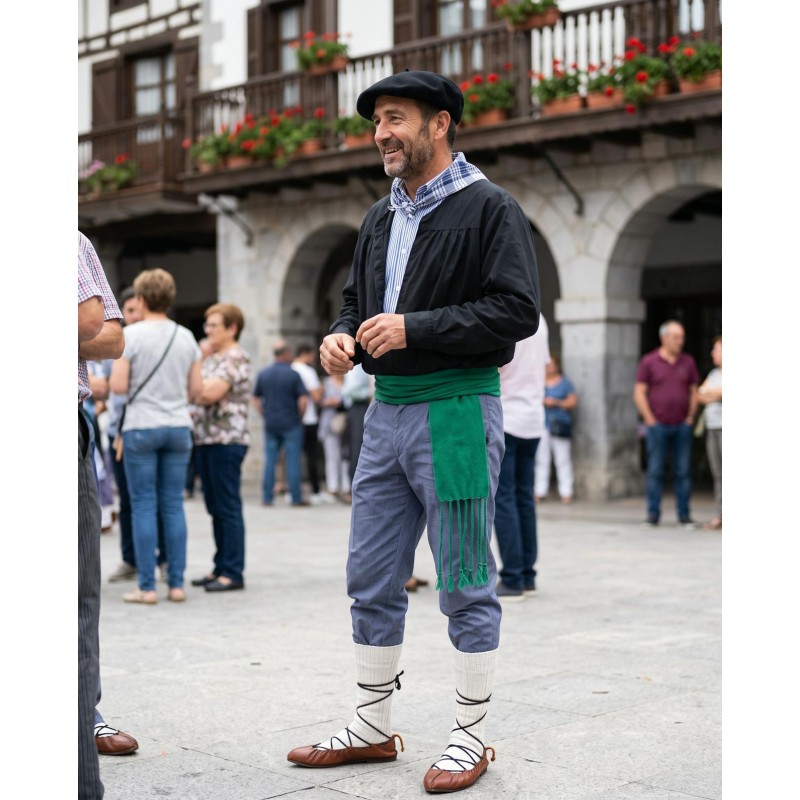 Traje Vasco Hombre Negro con Gerriko Verde