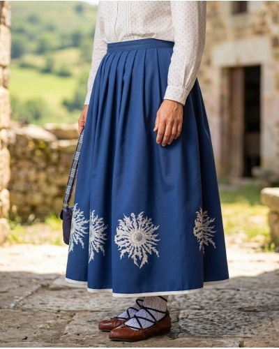 Falda vasca azul con eguzkilore estampado M255 - Falda de Casera Vasca