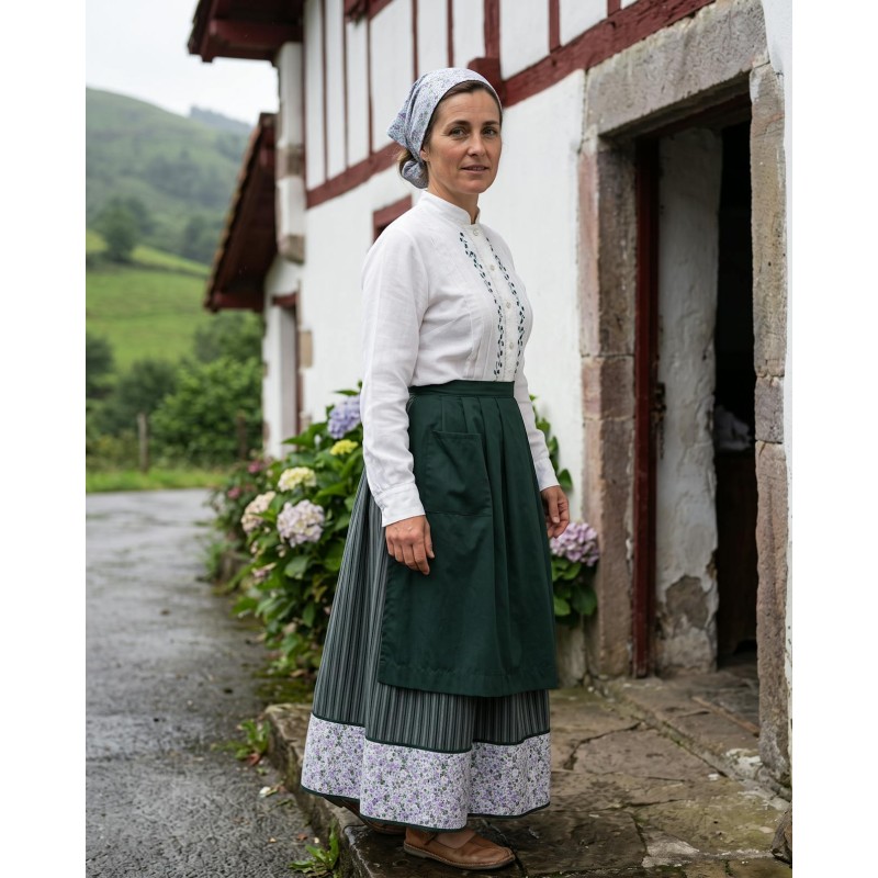 Conjunto de traje vasco mujer verde con blusa bordada, falda, delantal y pañuelo - Traje de Baserritarra de Mujer