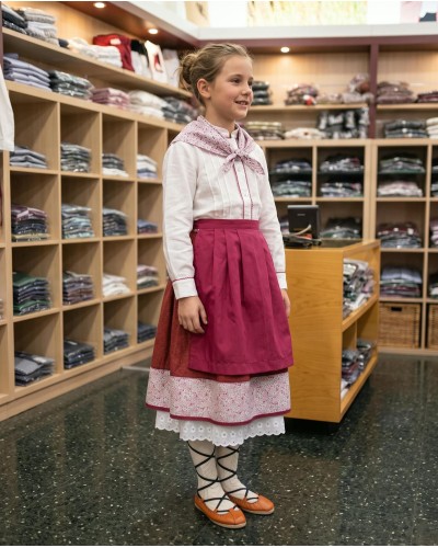 Traje de caserita vasca A15