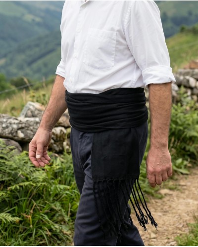 Gerriko negro tradicional faja vasca traje vasco Euskal Jantziak