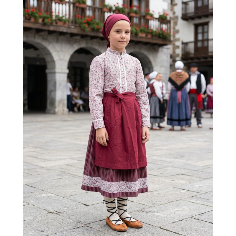 Conjunto tradicional niña granate con blusa floral, falda y delantal