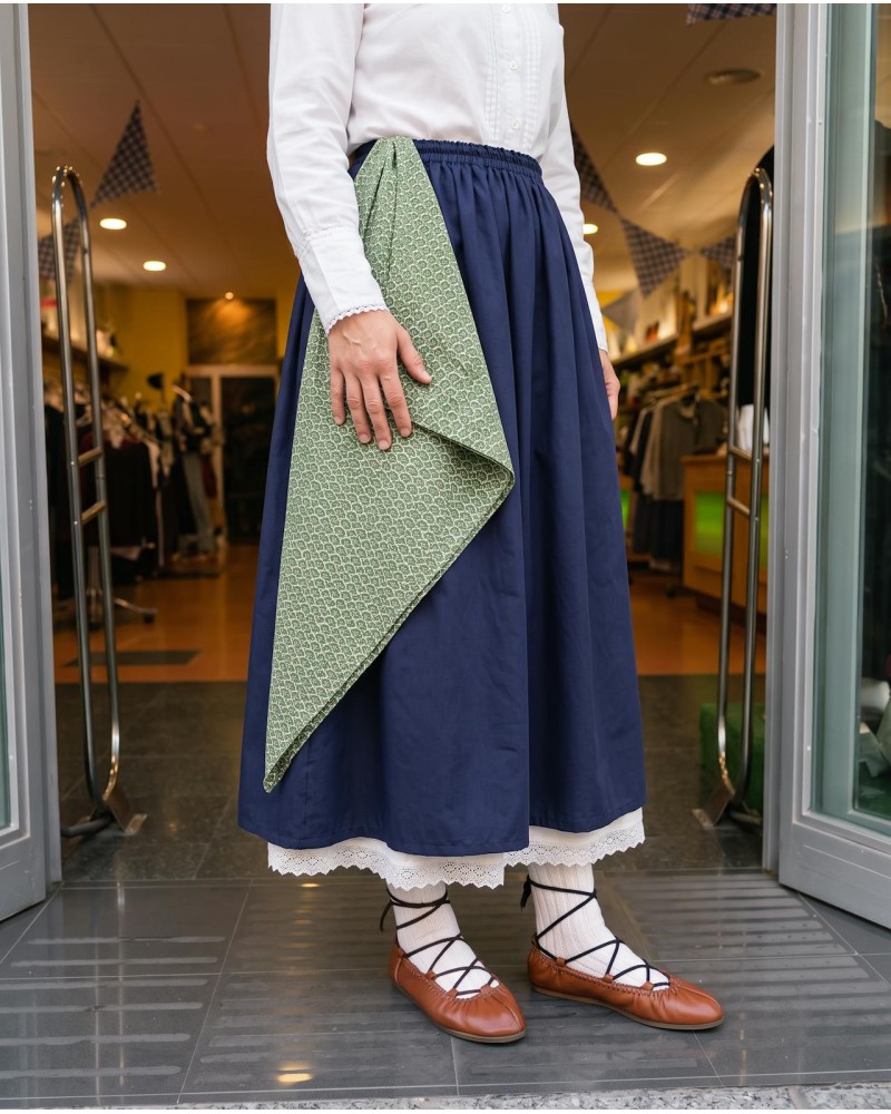 Falda traje vasco mujer azul con pañuelo verde M264 - Falda de Casera Vasca