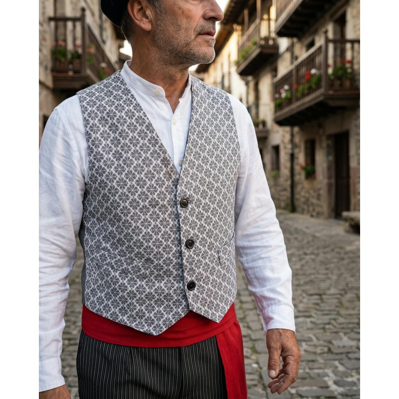 Chaleco vasco de hombre gris con estampado geométrico