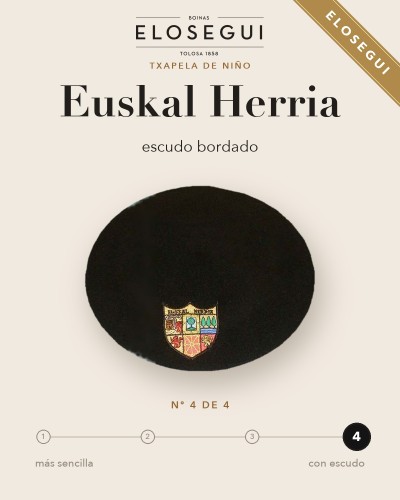 Boina Elósegui de niño con el escudo de Euskal Herria, txapela nº 4 de 4