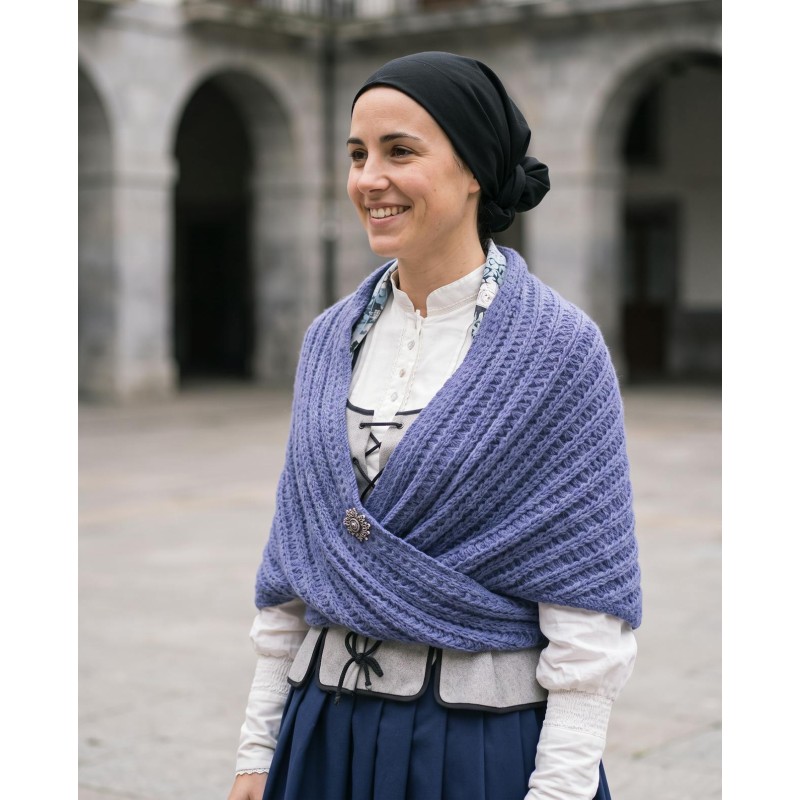 Toquilla vasca larga de mujer azul lavanda de punto
