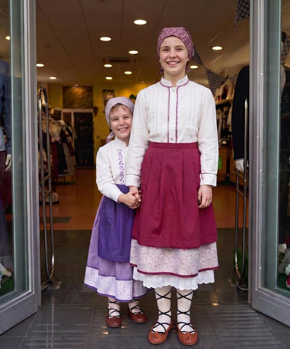 Niña - traje vasco Zorion Euskal Jantziak